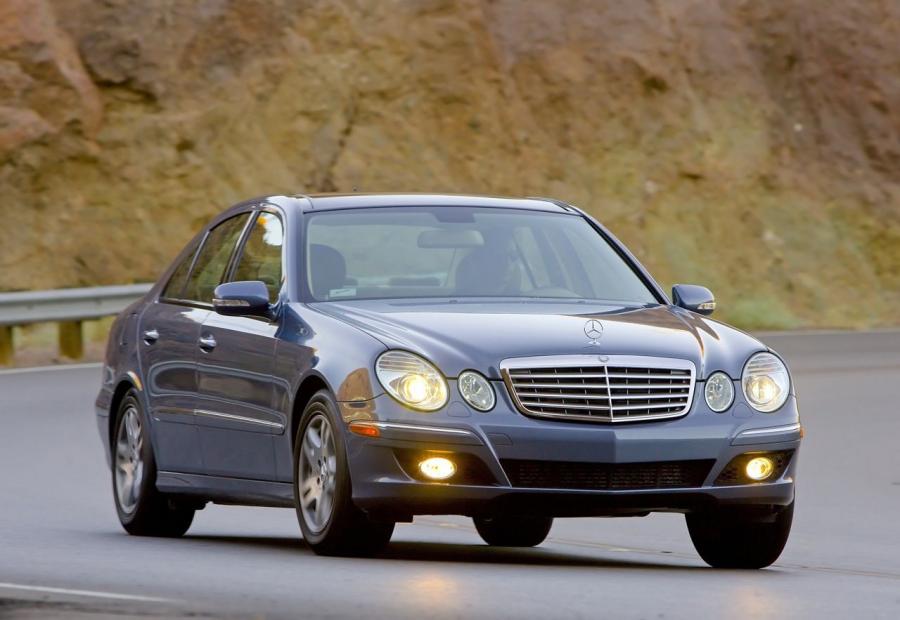  Mercedes-Benz E320 BlueTEC 2007 года  (фото 52 из 76)